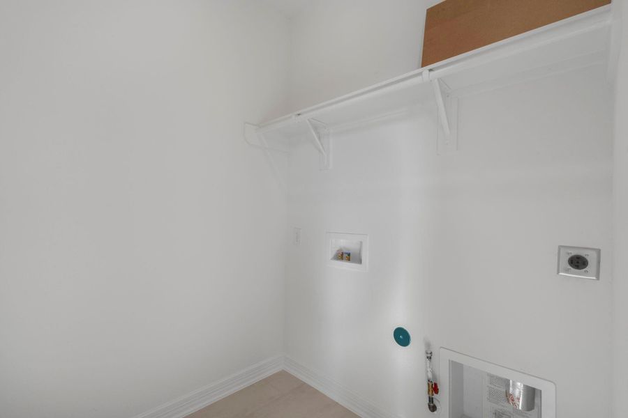 Note: Sample product photo. Actual exterior and interior selections may vary by homesite. Photo may be virtually staged