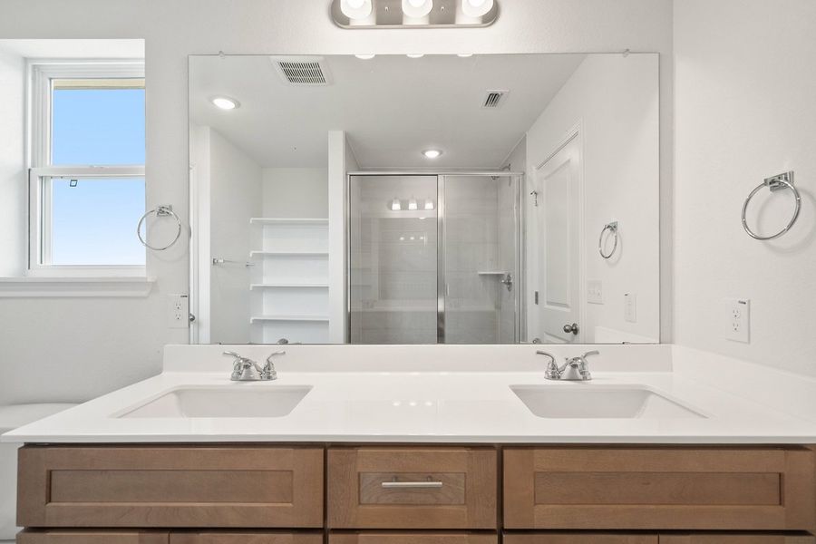 029_lnb05025_476 029_lnb05025_476