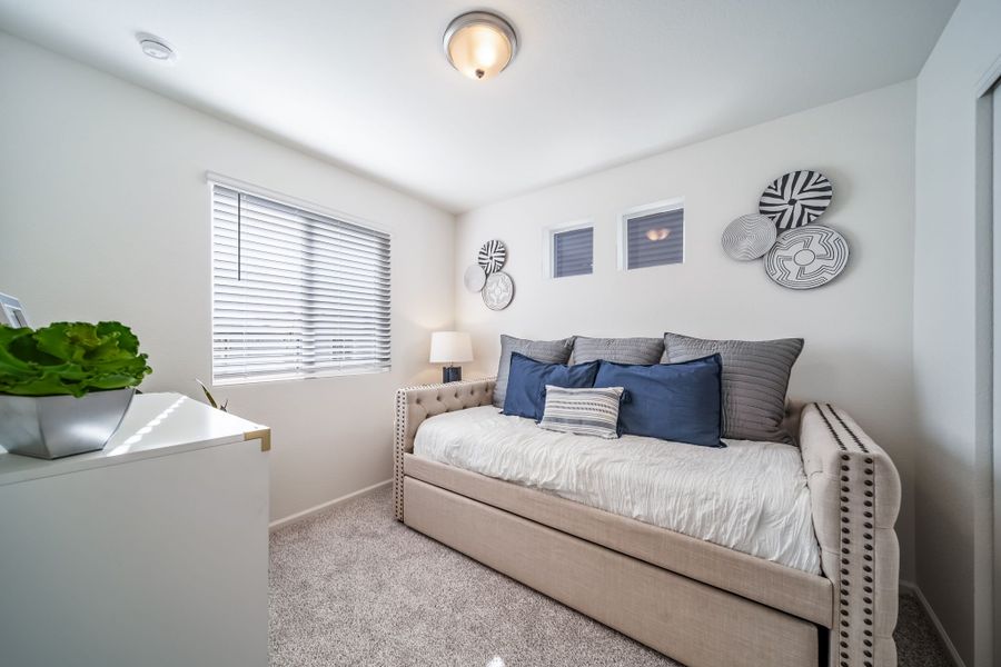 Furnished interior view inside a new home in Thompson River Ranch, Johnstown (Image 18).