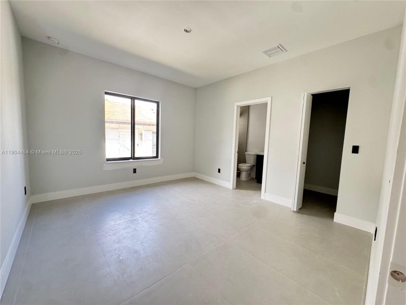 Spacious, unfurnished interior of a new home in , Hallandale Beach (Image 5). Spacious, unfurnished interior of a new home in , Hallandale Beach (Image 5).