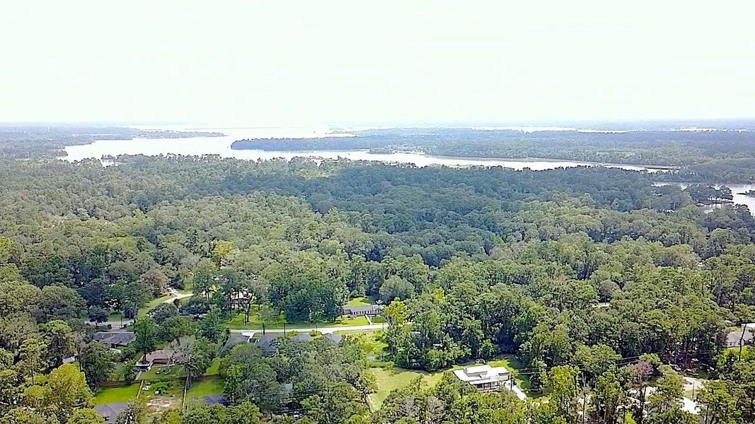 Lake Houston in the background Lake Houston in the background