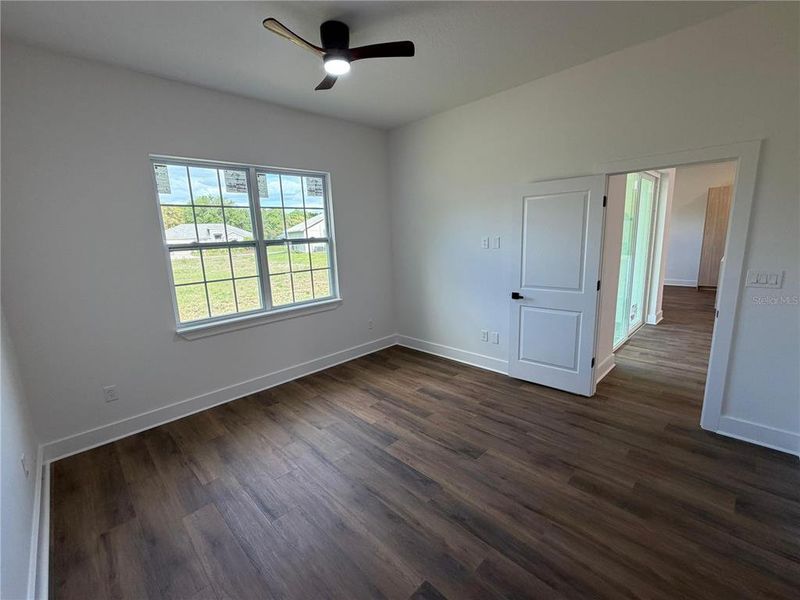 Spacious, unfurnished interior of a new home in , Beverly Hills (Image 22).