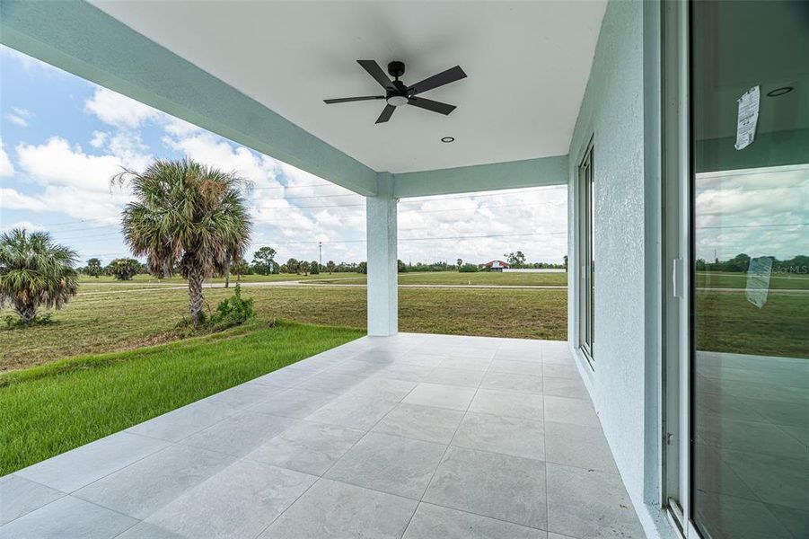 Exterior details and patio area of a home in , Placida (Image 30).