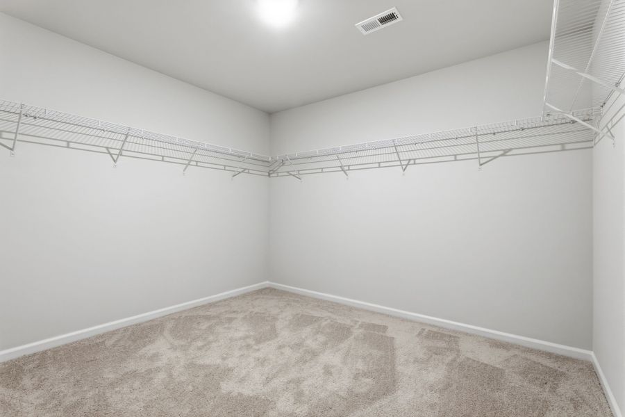 Spacious, unfurnished interior of a new home in Piper Creek, Newton (Image 34). Spacious, unfurnished interior of a new home in Piper Creek, Newton (Image 34).