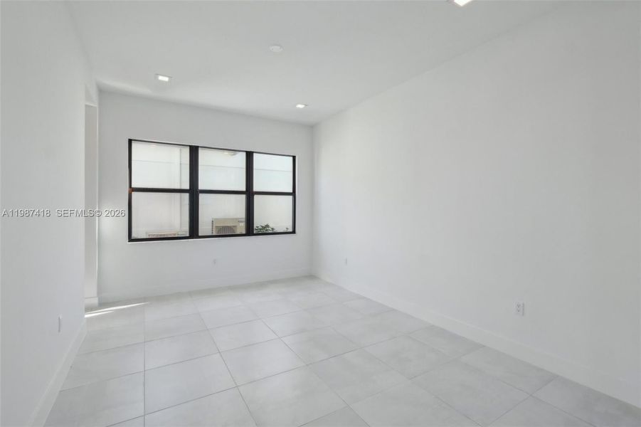Spacious, unfurnished interior of a new home in , Palm Beach Gardens (Image 37). Spacious, unfurnished interior of a new home in , Palm Beach Gardens (Image 37).