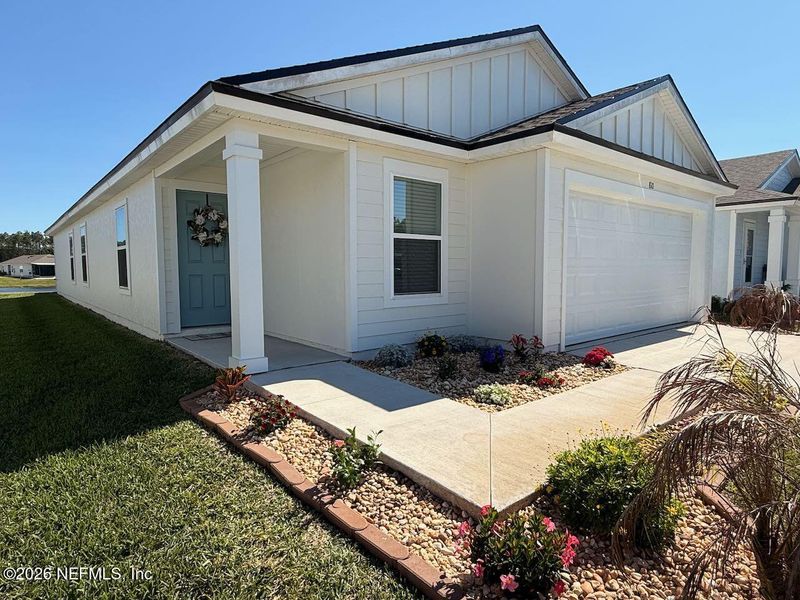 Exterior details and patio area of a home in , Bunnell (Image 3).