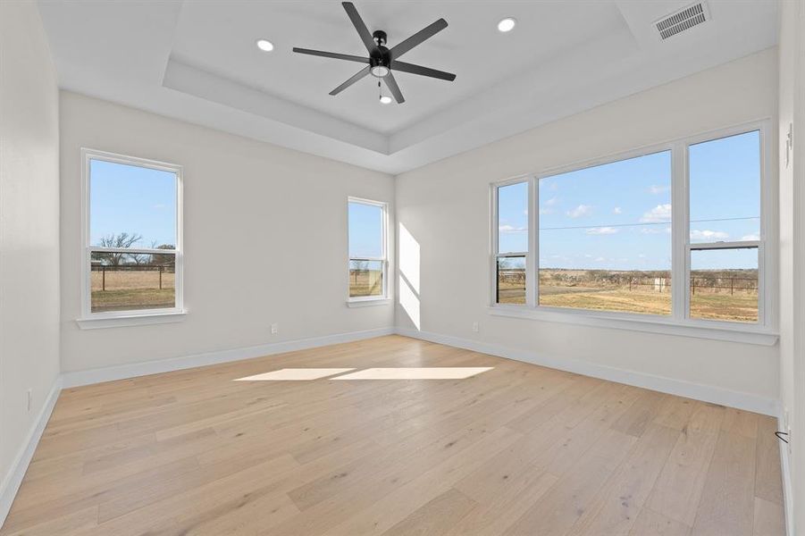 Spacious, unfurnished interior of a new home in , Godley (Image 27).