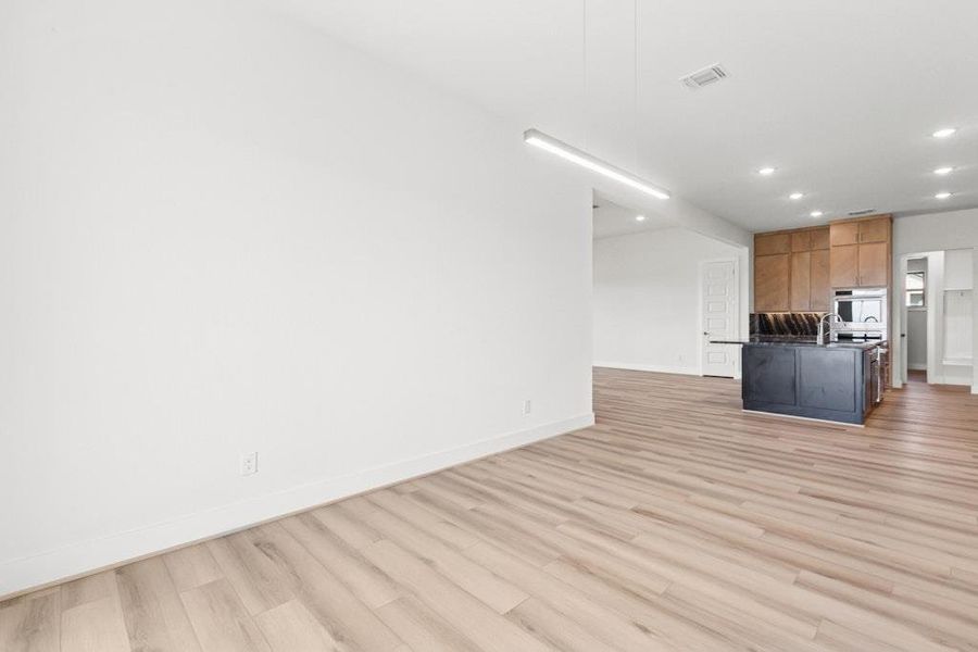 Spacious, unfurnished interior of a new home in Leander Estates, Leander (Image 27).