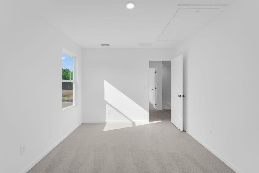 Image 24 of a home in Heritage River.