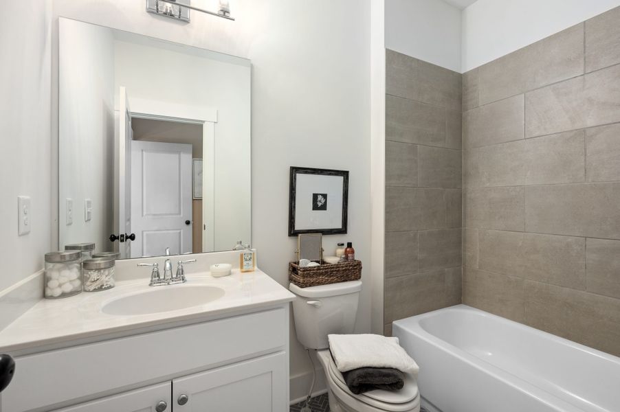 Representative furnished interior of a home built from the Chatsworth by Peachtree Residential in White Post on Lake Lanier, Gainesville (Image 4).