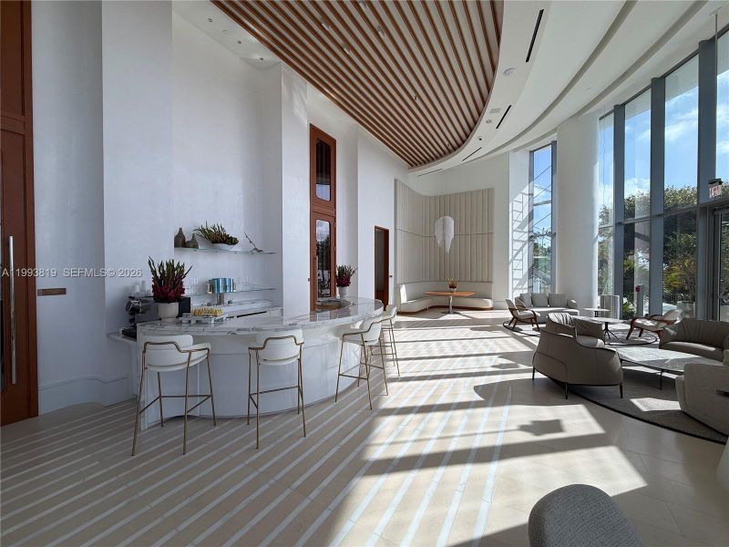 Community amenities in , Miami (Image 35).