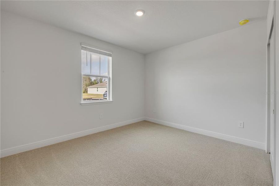 Spacious, unfurnished interior of a new home in , Lady Lake (Image 38).