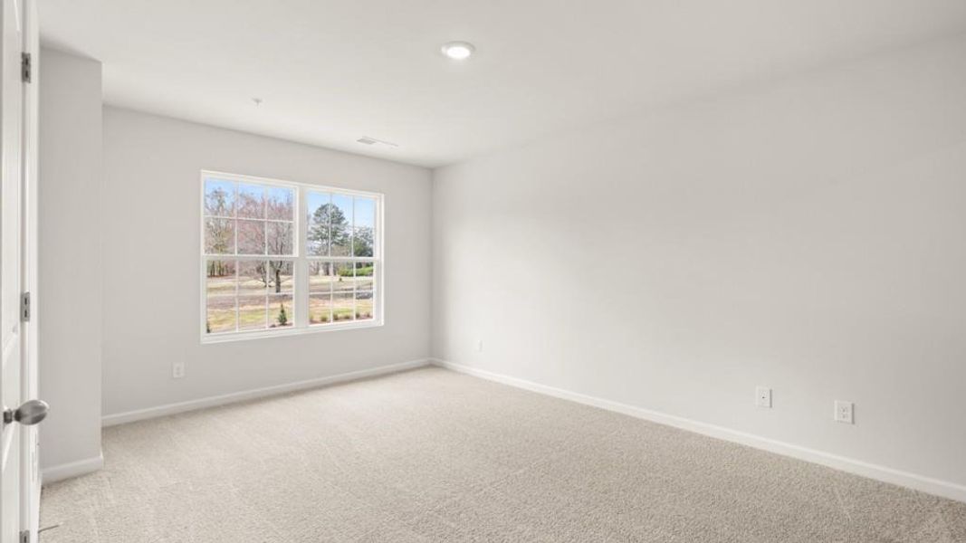 Spacious, unfurnished interior of a new home in Roseleigh Park, Douglasville (Image 23).