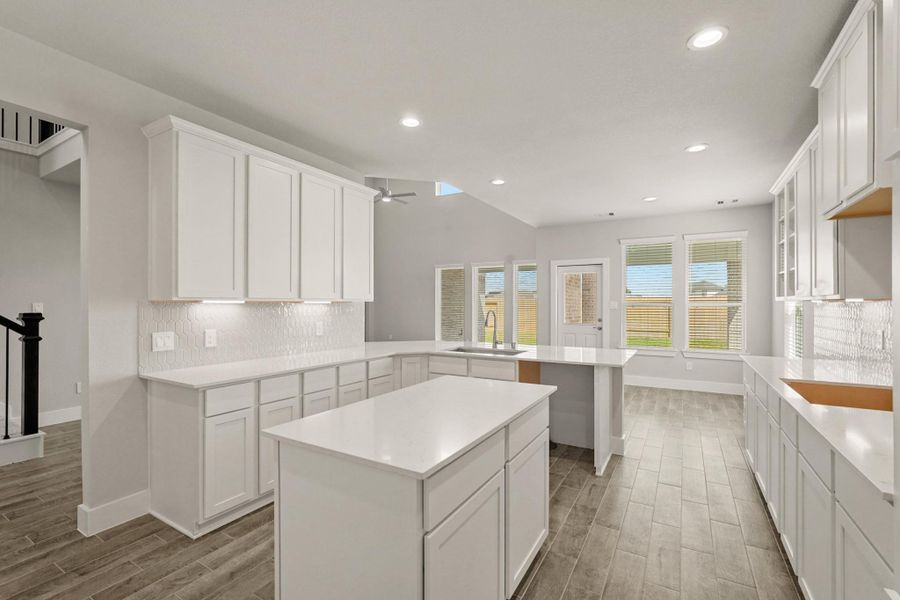 Furnished interior view inside a new home in Briarwood Crossing, Rosenberg (Image 11).