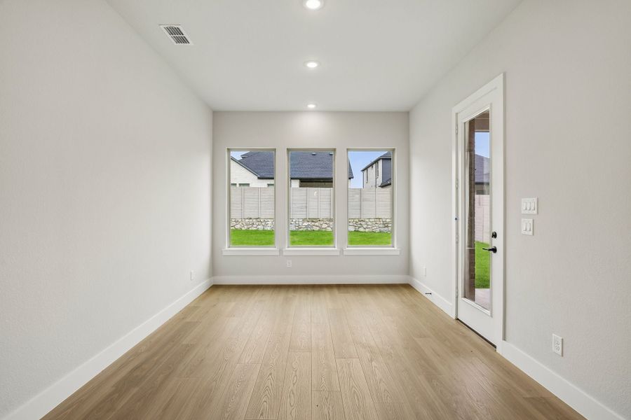 Spacious, unfurnished interior of a new home in Painted Tree Lakeside, McKinney (Image 30). Spacious, unfurnished interior of a new home in Painted Tree Lakeside, McKinney (Image 30).