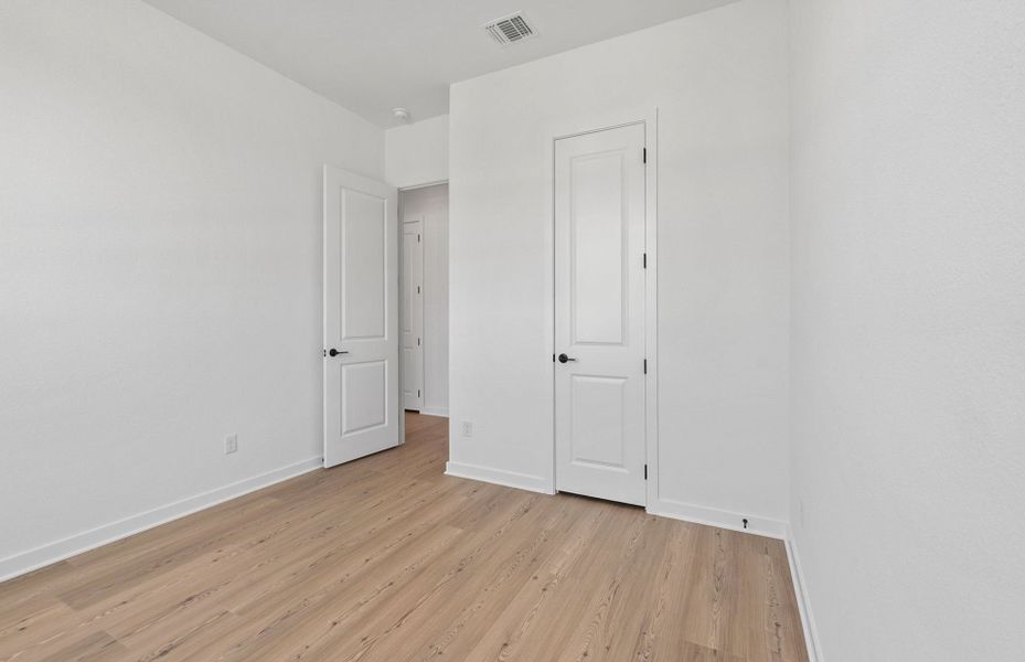 Representative unfurnished interior of a home built from the Boling by Pulte Homes in Kuempel Estates, Pflugerville (Image 32).