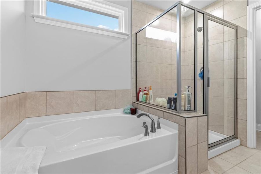 Image 36 of a home in Everton.