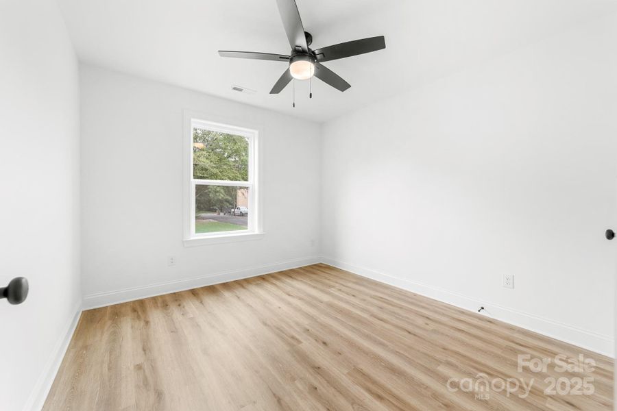 Spacious, unfurnished interior of a new home in , Shelby (Image 19).
