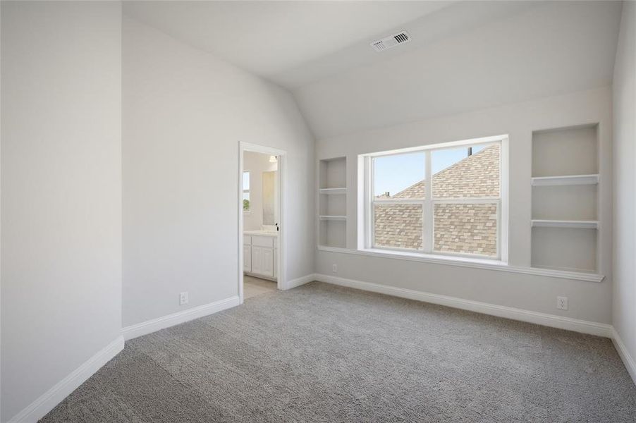 Spacious, unfurnished interior of a new home in Meadow Vista, Anna (Image 18).