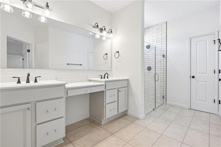 Furnished interior view inside a new home in Poplar Place, Dallas (Image 14).