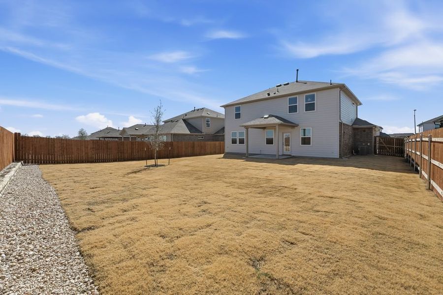 Exterior details and patio area of a home in Lisso, Pflugerville (Image 15).