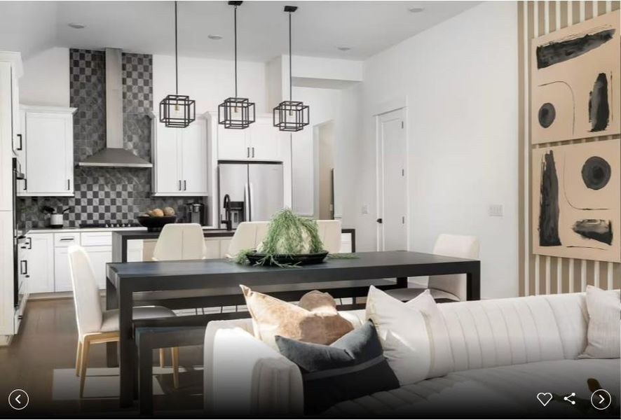 Photo of Pulte model home with same floor plan, not of actual home listed. Photo of Pulte model home with same floor plan, not of actual home listed.