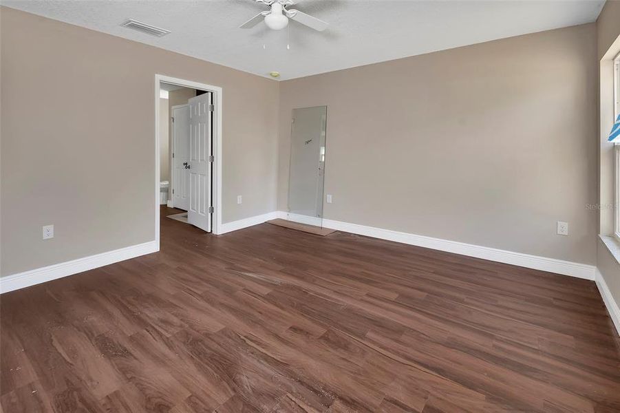 Spacious, unfurnished interior of a new home in , Daytona Beach (Image 19). Spacious, unfurnished interior of a new home in , Daytona Beach (Image 19).