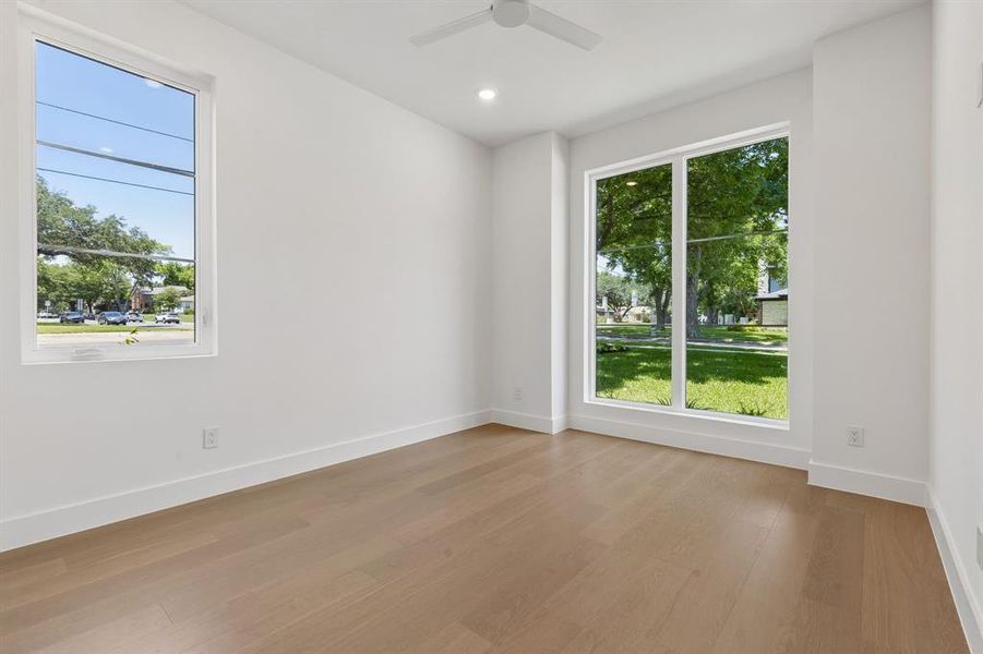 Spacious, unfurnished interior of a new home in , Dallas (Image 24).