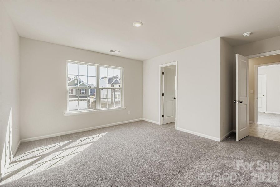 Spacious, unfurnished interior of a new home in Shannon Woods, Maiden (Image 9).