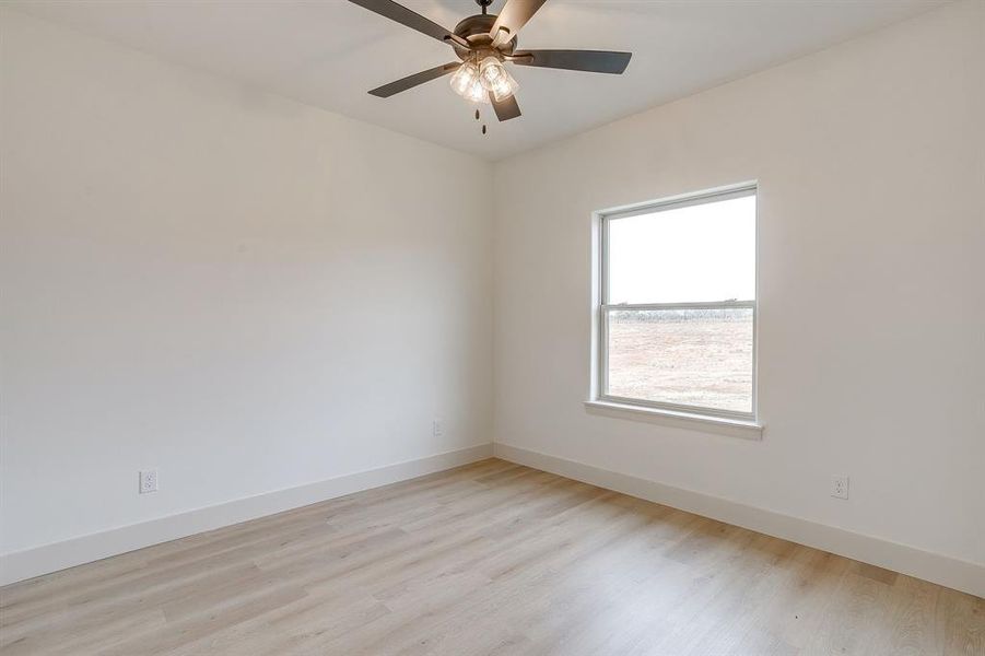 Spacious, unfurnished interior of a new home in , Millsap (Image 17).