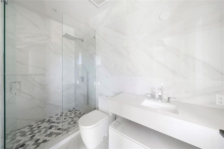 Furnished interior view inside a new home in , Miami Beach (Image 8).