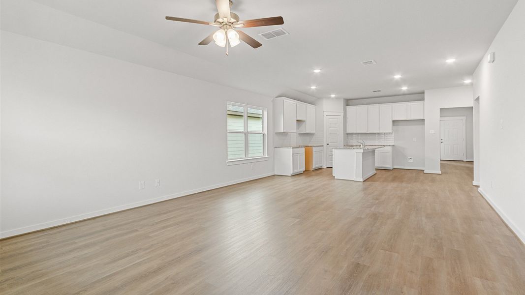 Representative furnished interior of a home built from the Kimbell by Brightland Homes in Mostyn Springs, Magnolia (Image 10).