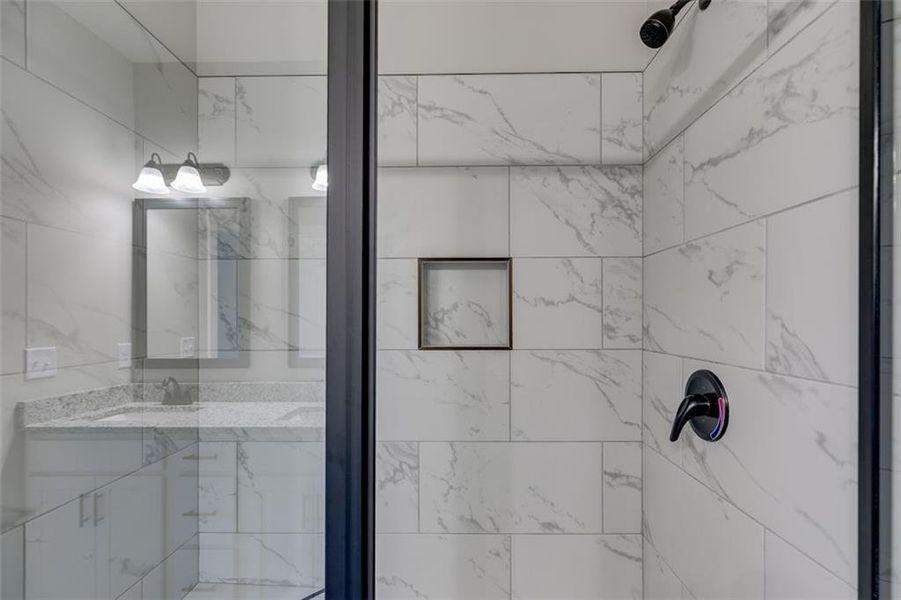 Close-up of interior finishes inside a home in , Tallapoosa (Image 10).