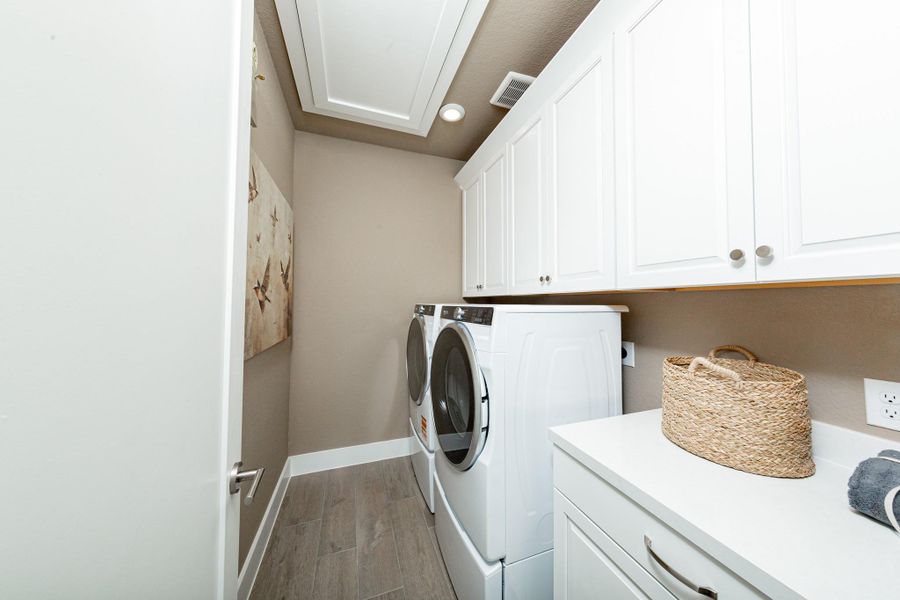 Representative model home photos shown for illustrative purposes only. Actual home, features, and finishes may vary. Home is currently under construction.