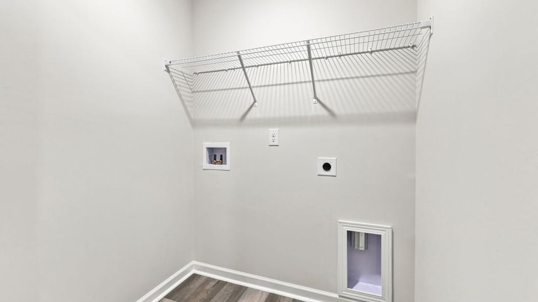 Spacious, unfurnished interior of a new home in Hawk Ridge, Anderson (Image 34).