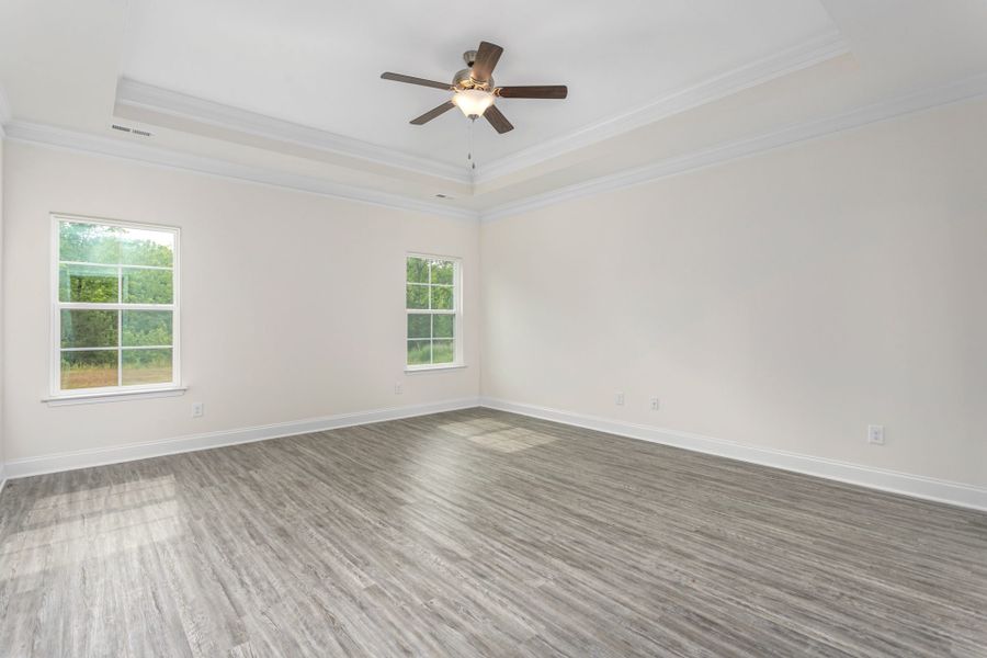 Representative unfurnished interior of a home built from the Jamestown by Keystone Homes NC in Sullivans Reserve, Walkertown (Image 31).