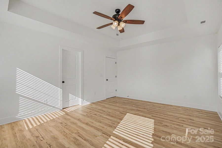 Spacious, unfurnished interior of a new home in , Statesville (Image 14).