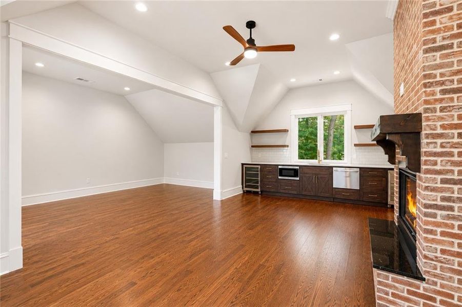 Spacious, unfurnished interior of a new home in , Roswell (Image 26). Spacious, unfurnished interior of a new home in , Roswell (Image 26).
