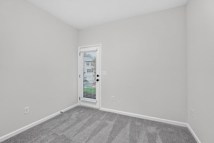 Spacious, unfurnished interior of a new home in Rosewood Farm, Lawrenceville (Image 34).