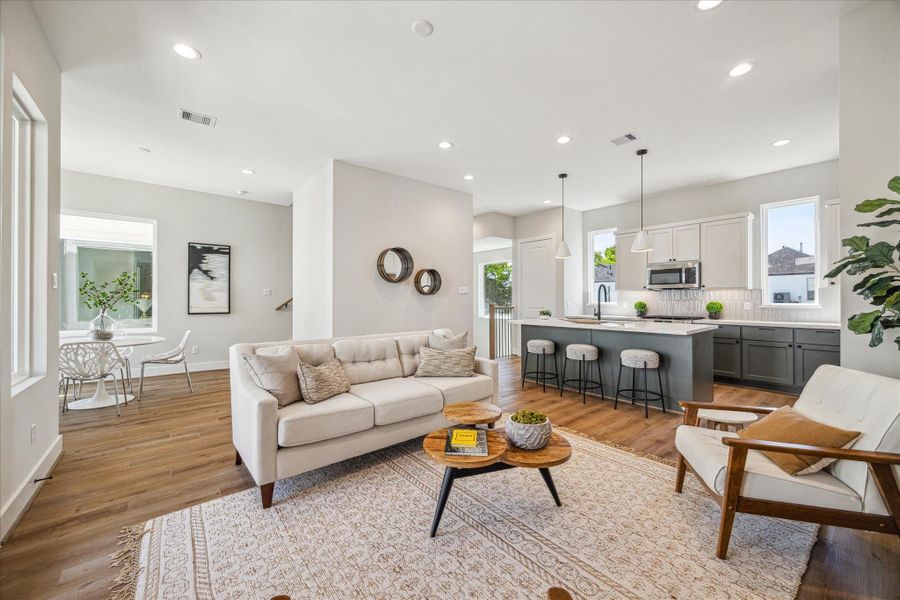 Image 22 of a home in .