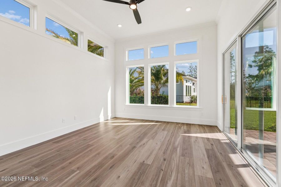 Spacious, unfurnished interior of a new home in Coral Ridge at Seabrook 80’, Ponte Vedra (Image 23).