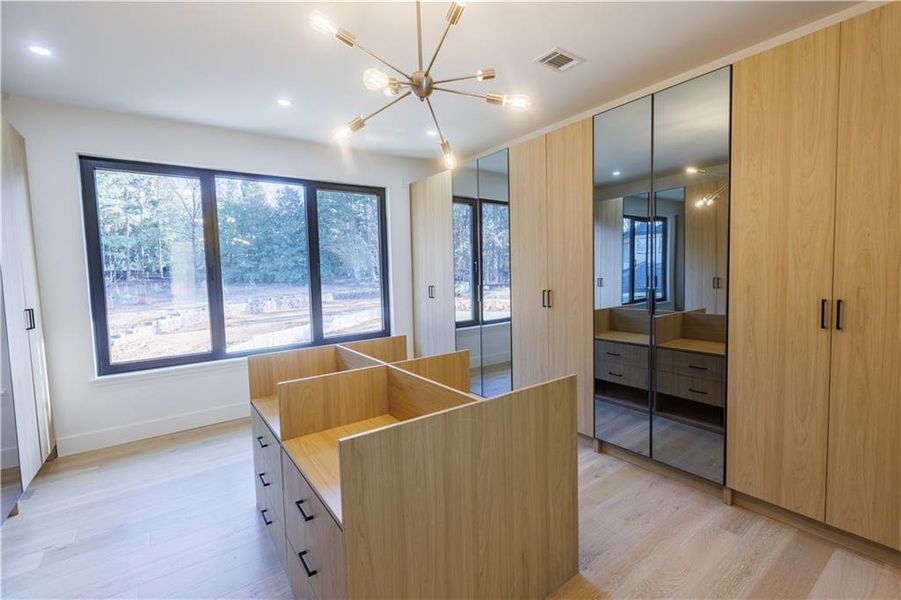 Spacious, unfurnished interior of a new home in , Suwanee (Image 82).