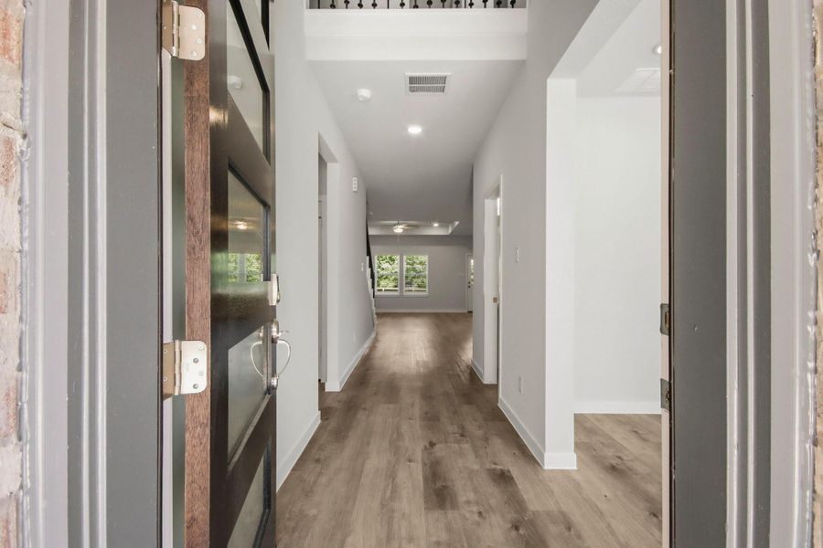 Spacious, unfurnished interior of a new home in The Woodlands Hills, Willis (Image 20).