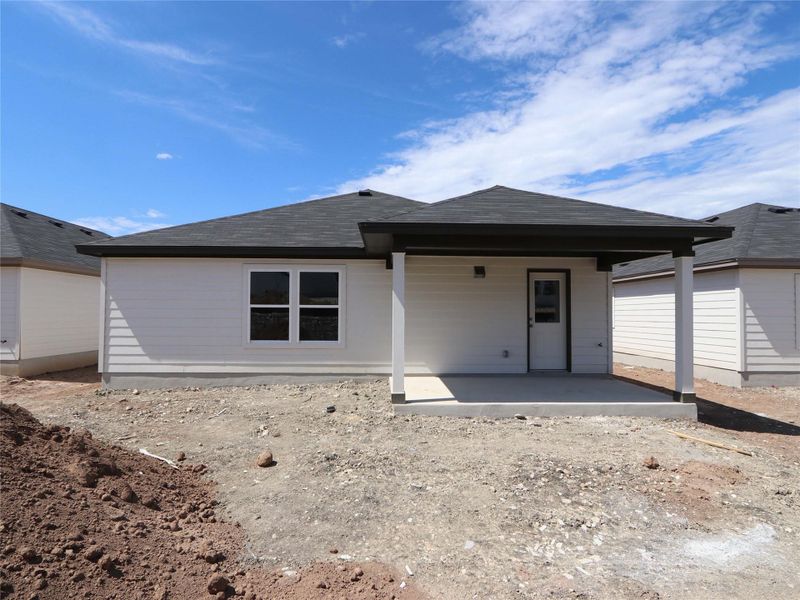 Exterior details and patio area of a home in Marble Creek Crossing, Austin (Image 12).