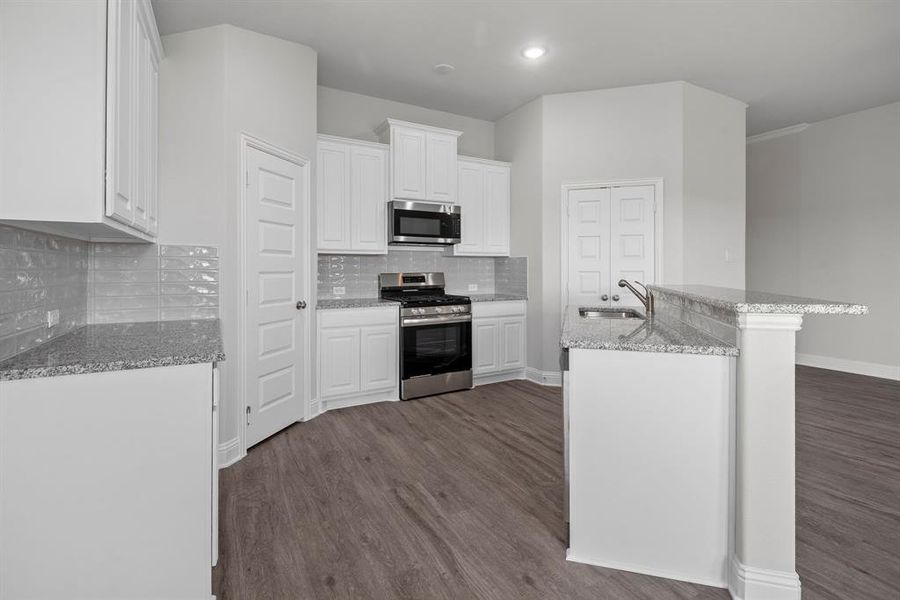 Furnished interior view inside a new home in Fox Landing, Caddo Mills (Image 13).