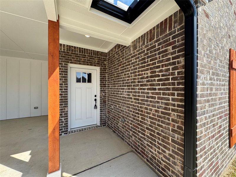 Exterior details and patio area of a home in , Mabank (Image 15).