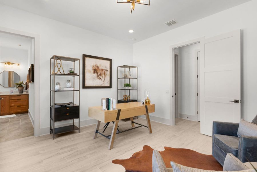 Furnished interior view inside a new home in Belle Oaks, Bulverde (Image 42).