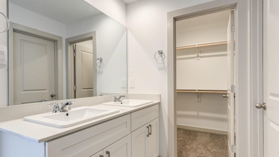 Representative furnished interior of a home built from the The Elgin by D.R. Horton in Everest Heights, Lubbock (Image 10).