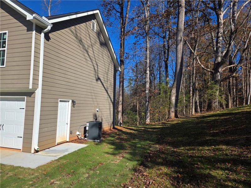 Exterior details and patio area of a home in , Gainesville (Image 2).