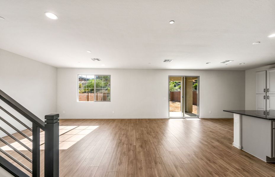 Spacious, unfurnished interior of a new home in Foothills at Northpointe, Peoria (Image 28). Spacious, unfurnished interior of a new home in Foothills at Northpointe, Peoria (Image 28).